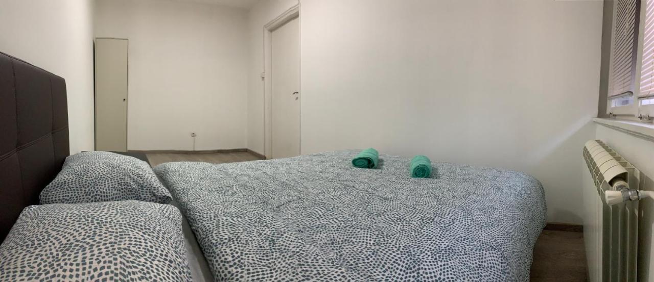 Private Rooms Belgrade Hostel エクステリア 写真