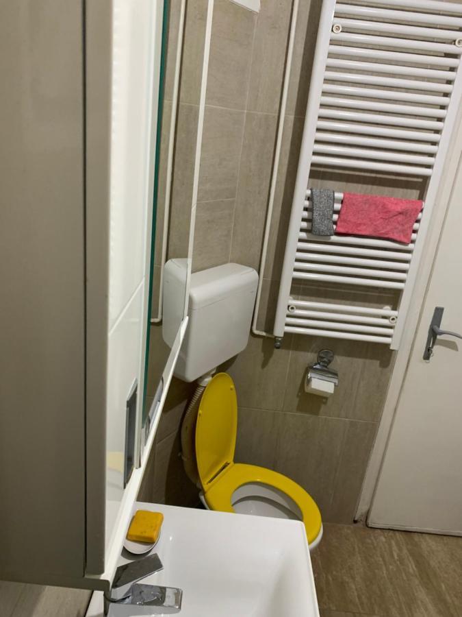 Private Rooms Belgrade Hostel エクステリア 写真