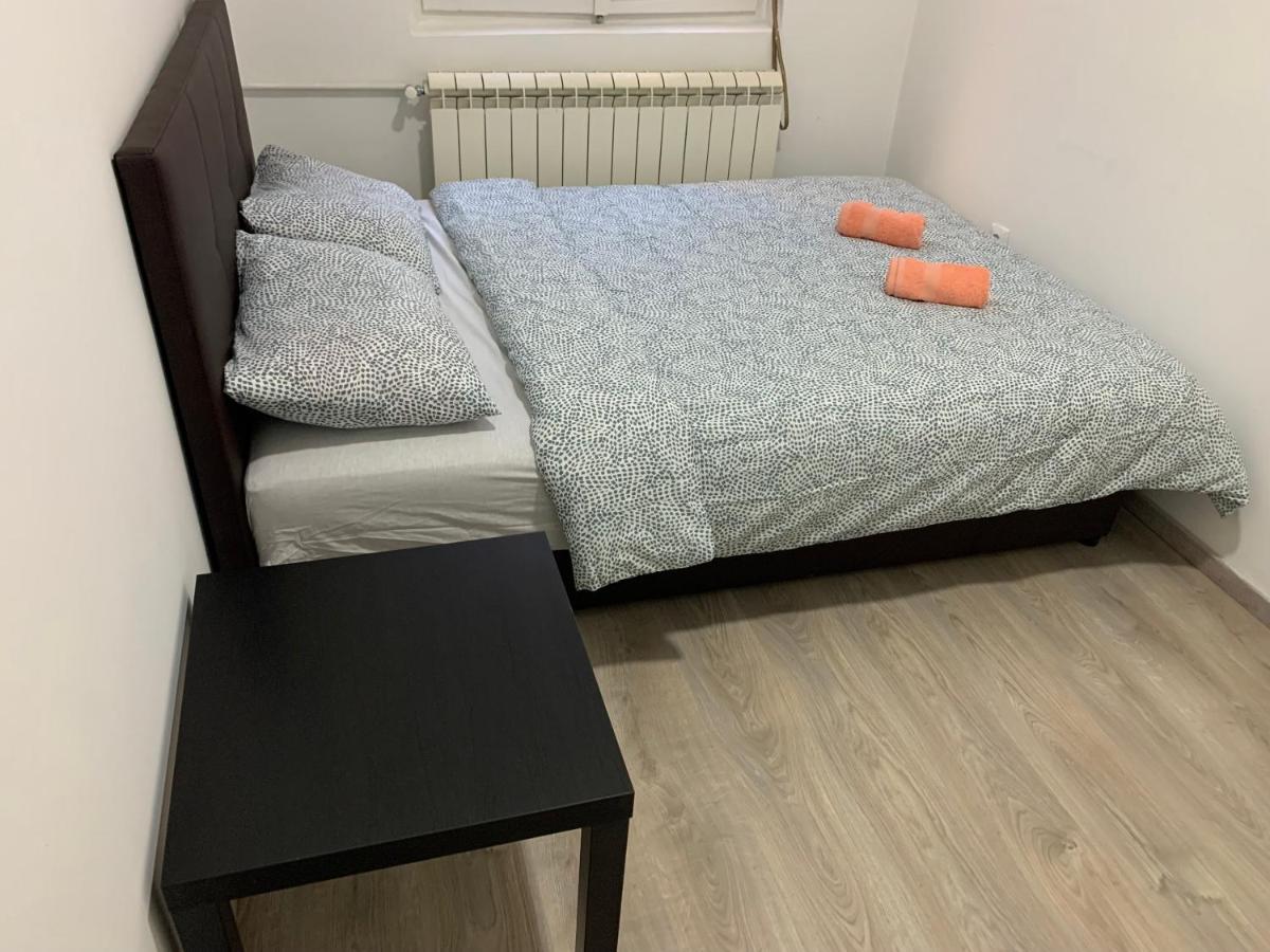 Private Rooms Belgrade Hostel エクステリア 写真